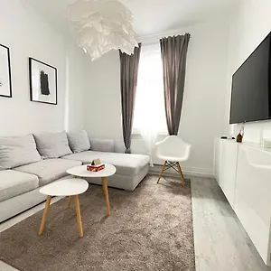 Apartment 75qm - 3 - Free Parking - Mallibase Hannover
